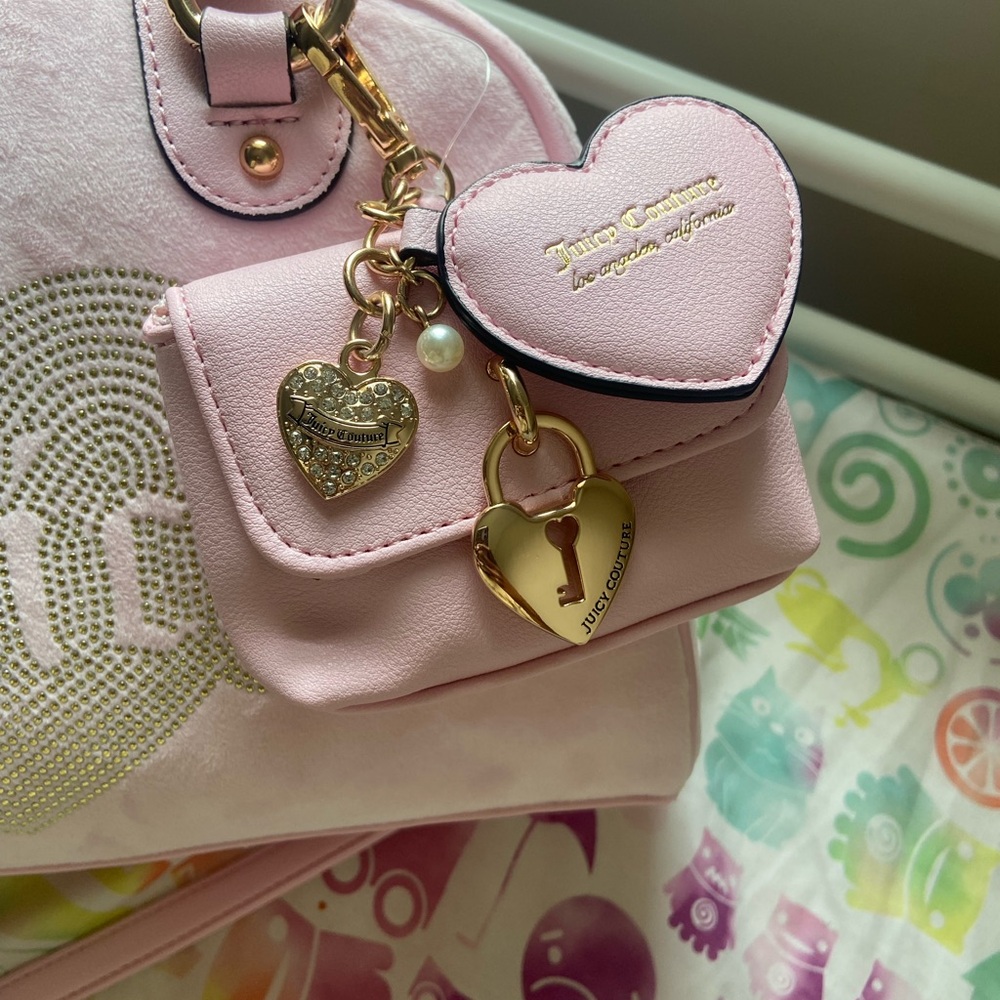 Juicy Couture Light Pink Satchel with Heart Accent - Picture 5 of 11